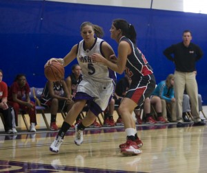 Lady Leafs Goshen garnered a clutch win in the last minutes of the game vs huntington Saturday.
