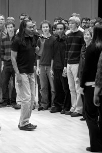 Bobby McFerrin A Capella legend Bobby McFerrin conducts a chorus of volunteers from the audience, many of whom are GC choir members. Photo by Chase Snyder