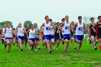 large pack of cross country runners