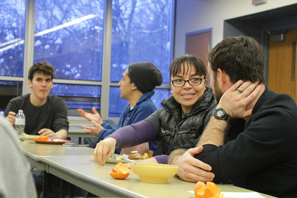 Students participate in sustainability potluck